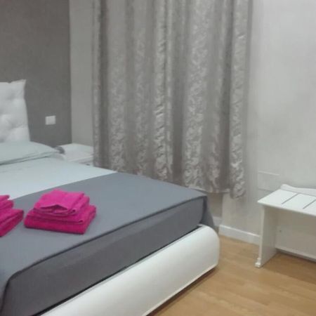 Donna Margharet Bed and Breakfast Crotone Eksteriør billede