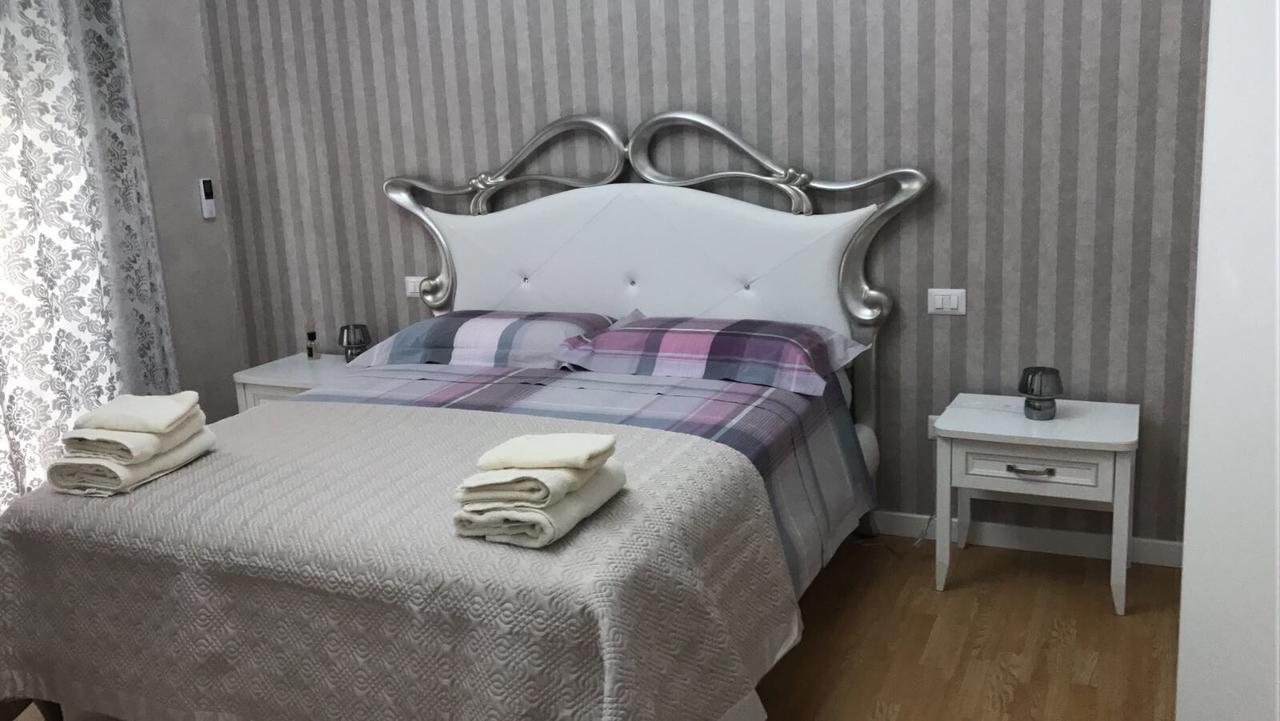 Donna Margharet Bed and Breakfast Crotone Eksteriør billede