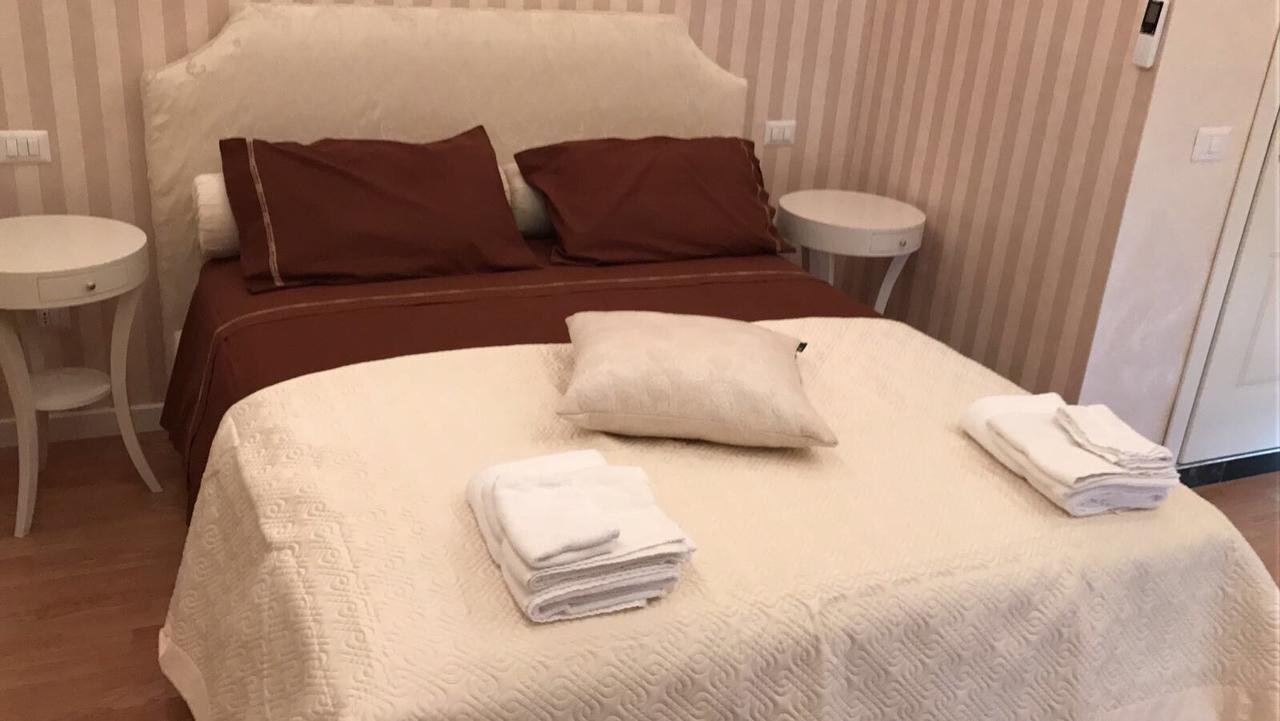 Donna Margharet Bed and Breakfast Crotone Eksteriør billede